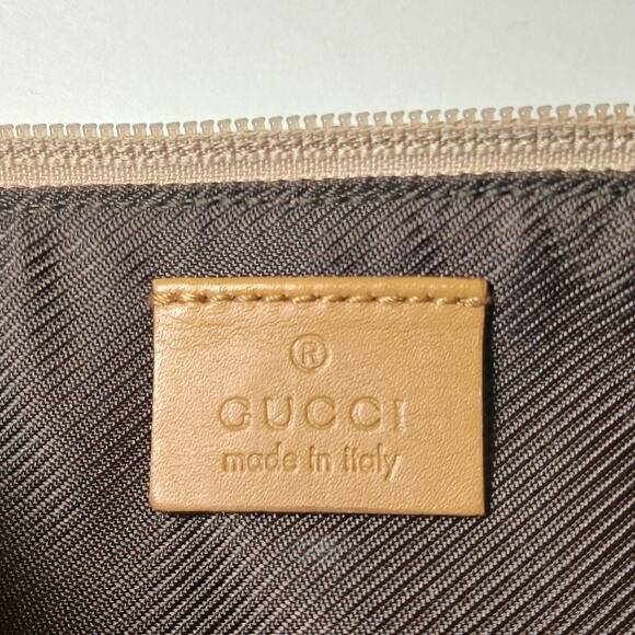 GUCCI Vintage Beige Monogram Pochette Boat Bag - Picture 9 of 15